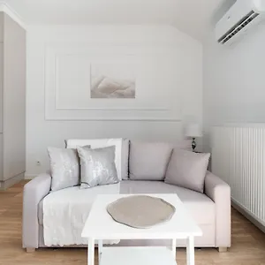  Apartament White Elegance With Ac & Free Garage By Renters